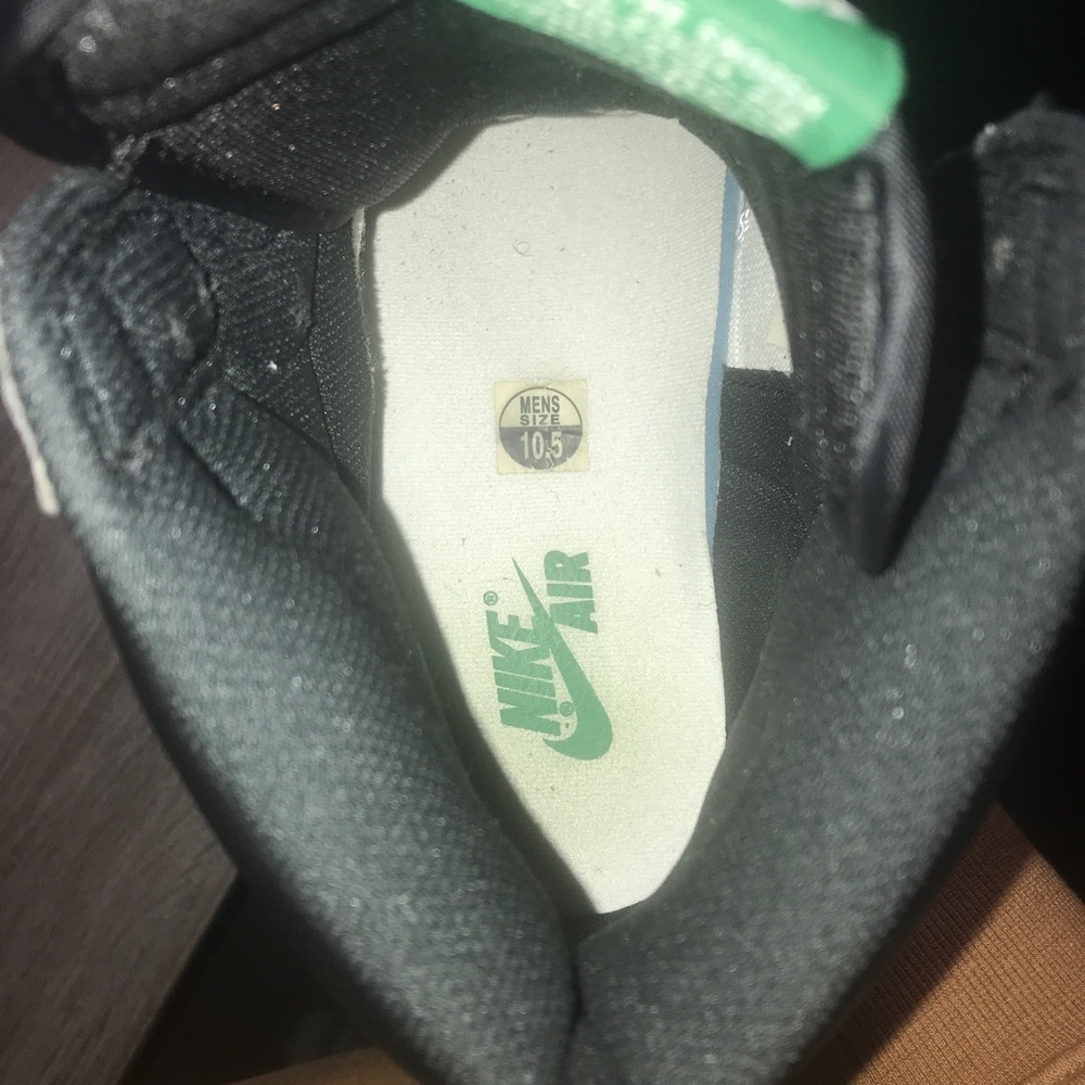 Jordan 1 High Green Toe - Picture 3 of 4